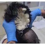 SKANDAL NA AERODROMU! Policajci primijetili muškarca sa čudnom frizurom, pa ga OŠIŠALI: Sve što se desilo poslije toga doživjeli su kao najveći šok u svojim životima (FOTO, VIDEO) SKANDAL NA AERODROMU! Policajci primijetili muškarca sa čudnom frizurom, pa ga OŠIŠALI: Sve što se desilo poslije toga doživjeli su kao najveći šok u svojim životima (FOTO, VIDEO) - featured image