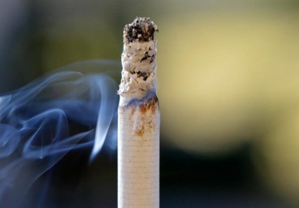 KUĆA VAM SMRDI OD DUHANA, A NE ZNATE KAKO DA JE OSVJEŽITE?- Provjeren trik za uklanjanje smrada duhanskog dima- BIĆETE ODUŠEVLJENI! - featured image KUĆA VAM SMRDI OD DUHANA, A NE ZNATE KAKO DA JE OSVJEŽITE?- Provjeren trik za uklanjanje smrada duhanskog dima- BIĆETE ODUŠEVLJENI! - featured image