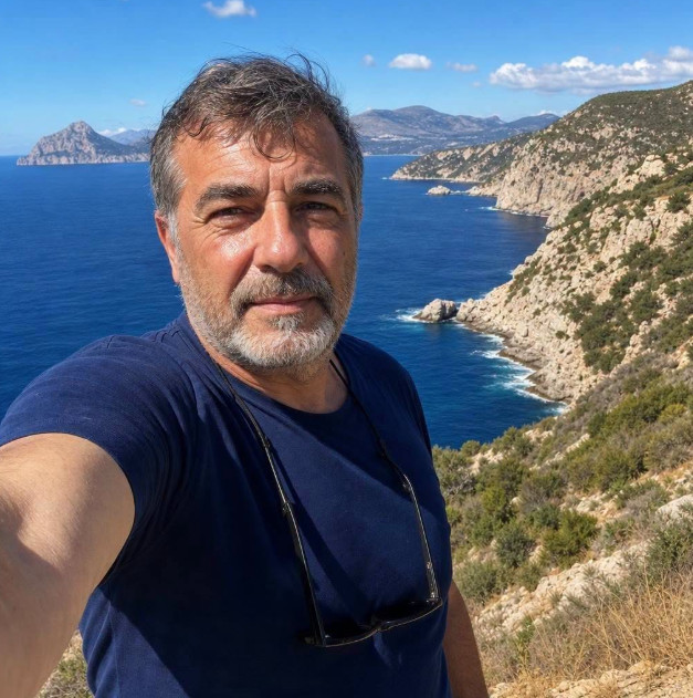 Sa 64 godine napokon sam odlučio da više nikada neću otići svojoj djeci u posjet a da me prethodno nisu pozvala. Nasmiješili su se kad sam ih došao posjetiti… - featured image Sa 64 godine napokon sam odlučio da više nikada neću otići svojoj djeci u posjet a da me prethodno nisu pozvala. Nasmiješili su se kad sam ih došao posjetiti… - featured image