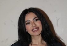 SEVALE BRADAVICE: Tanja Savić pevala bez gaća i brusa! Šta joj se desilo, pokazala previše!!! SEVALE BRADAVICE: Tanja Savić pevala bez gaća i brusa! Šta joj se desilo, pokazala previše!!! - featured image