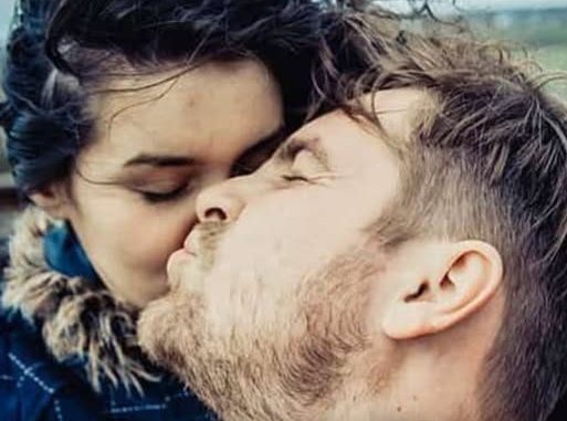 Ako muž za ženu radi ove 3 stvari 0na može da bude sigurna da je voli više 0d života – tvrdi psiholog - featured image Ako muž za ženu radi ove 3 stvari 0na može da bude sigurna da je voli više 0d života – tvrdi psiholog - featured image